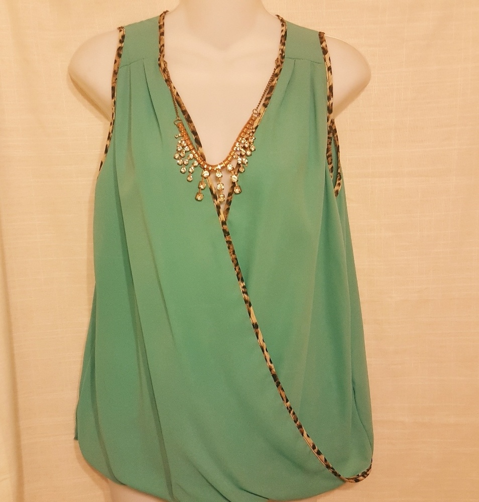 New mode| top green|New withouttags|Size:M